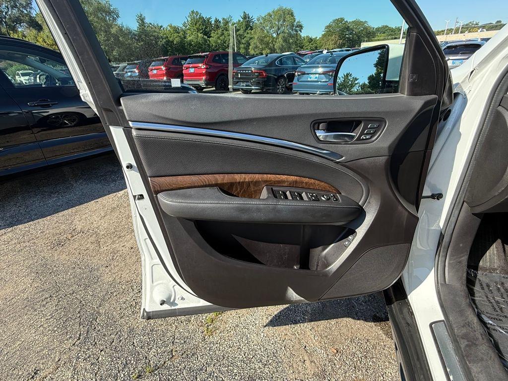 used 2020 Acura MDX car, priced at $27,924