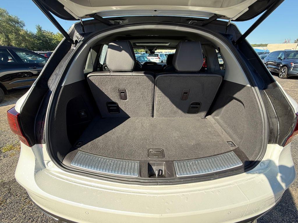 used 2020 Acura MDX car, priced at $27,924