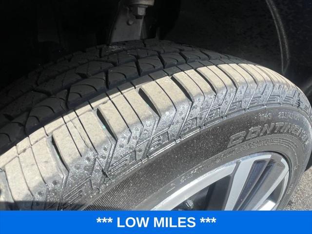 used 2022 Volvo XC60 car, priced at $37,370