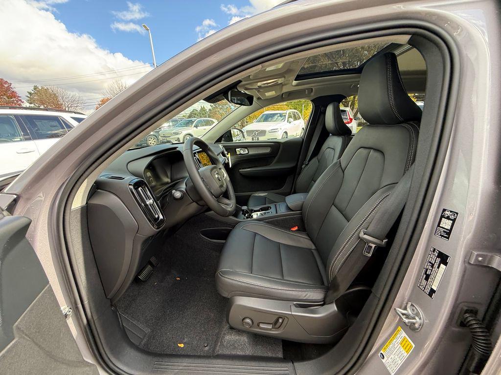 new 2026 Volvo XC40 car, priced at $45,425