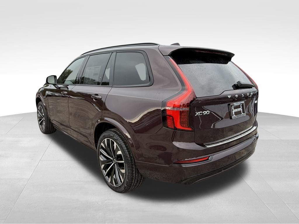new 2026 Volvo XC90 car, priced at $77,275