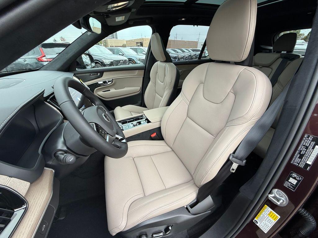 new 2026 Volvo XC90 car, priced at $77,275