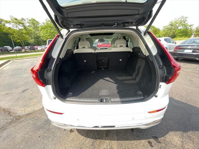 used 2022 Volvo XC60 car, priced at $40,400