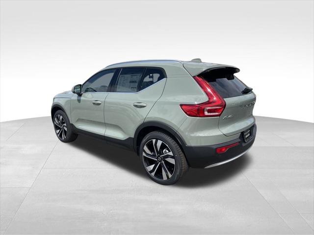 new 2025 Volvo XC40 car, priced at $50,995