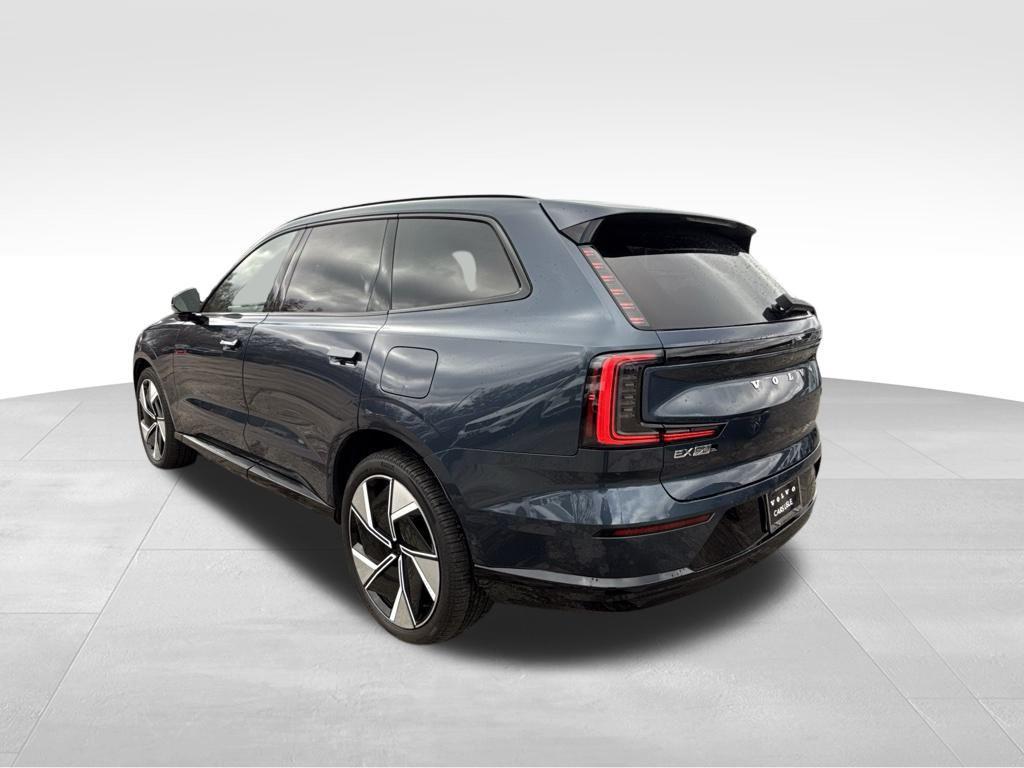 new 2025 Volvo EX90 car, priced at $70,805