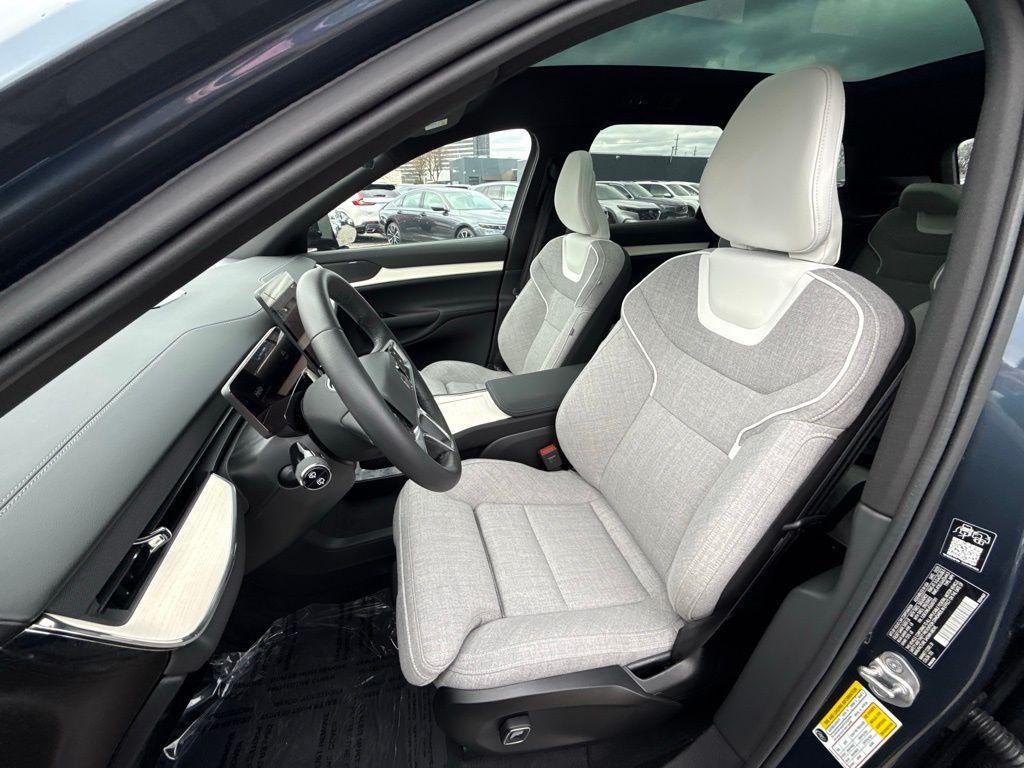 new 2025 Volvo EX90 car, priced at $70,805
