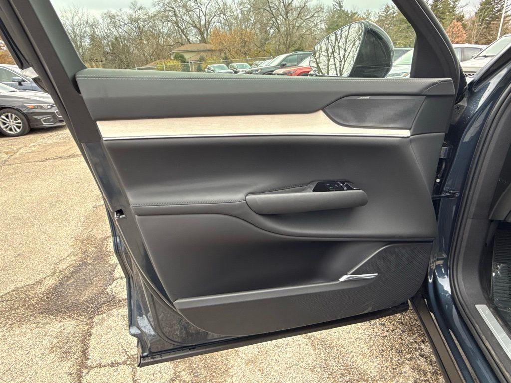 new 2025 Volvo EX90 car, priced at $70,805