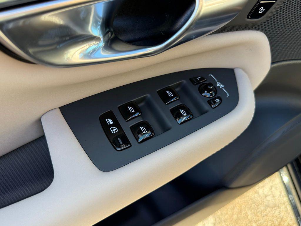 new 2026 Volvo XC90 Plug-In Hybrid car, priced at $78,875