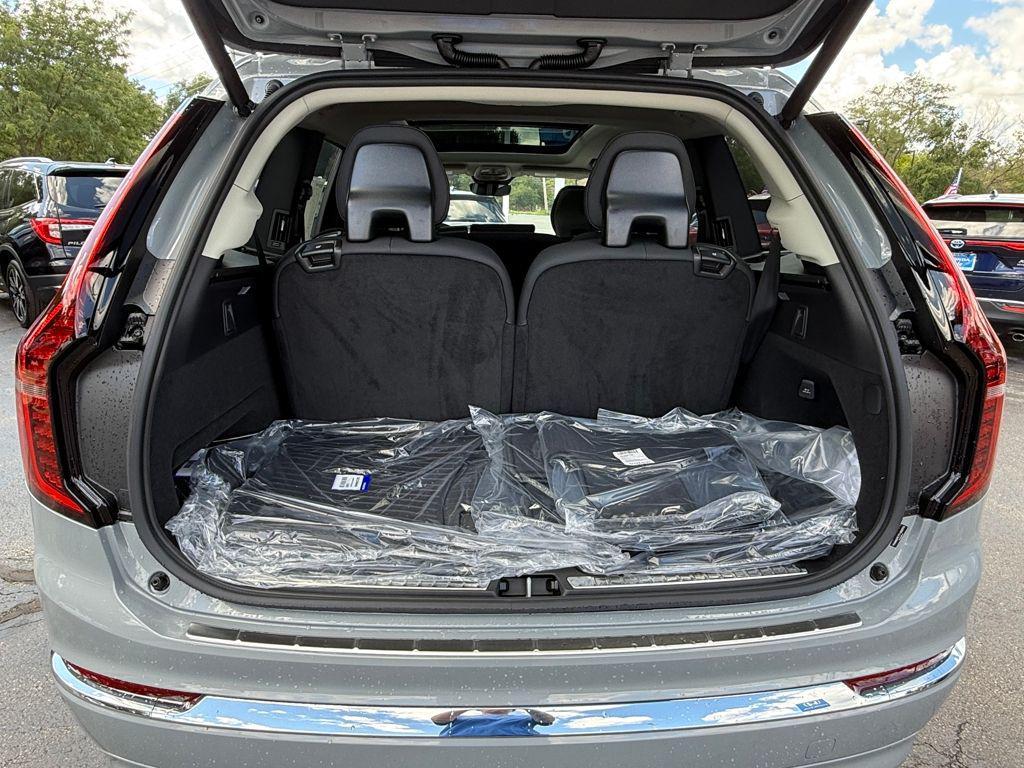 new 2026 Volvo XC90 car, priced at $68,825