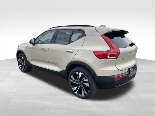 new 2025 Volvo XC40 car, priced at $51,710