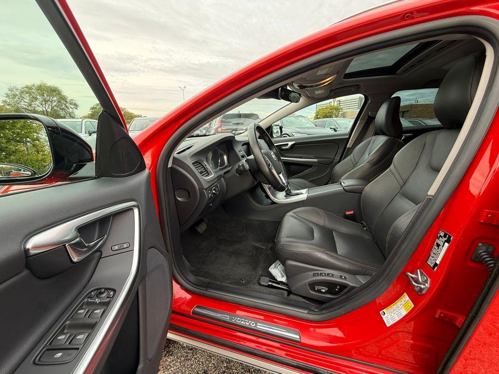 used 2017 Volvo V60 Cross Country car, priced at $18,779