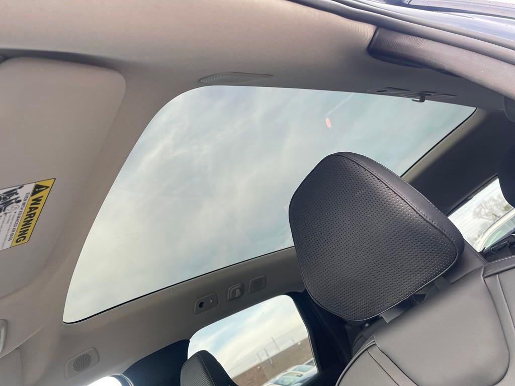 new 2025 Volvo EX90 car, priced at $82,146