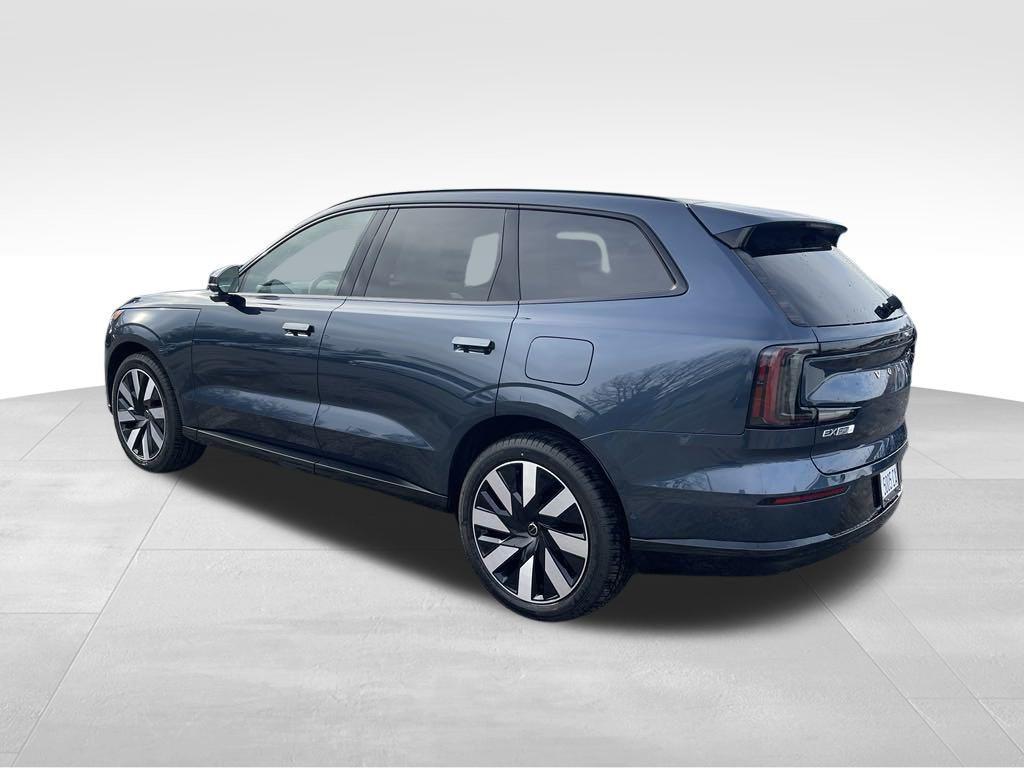 new 2025 Volvo EX90 car, priced at $82,146