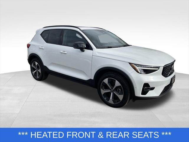 used 2023 Volvo XC40 car, priced at $36,600