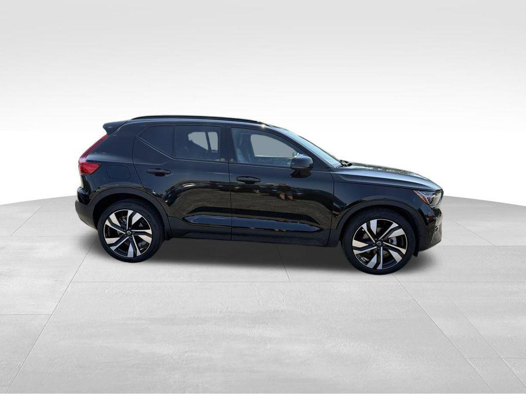 used 2025 Volvo XC40 car, priced at $33,954