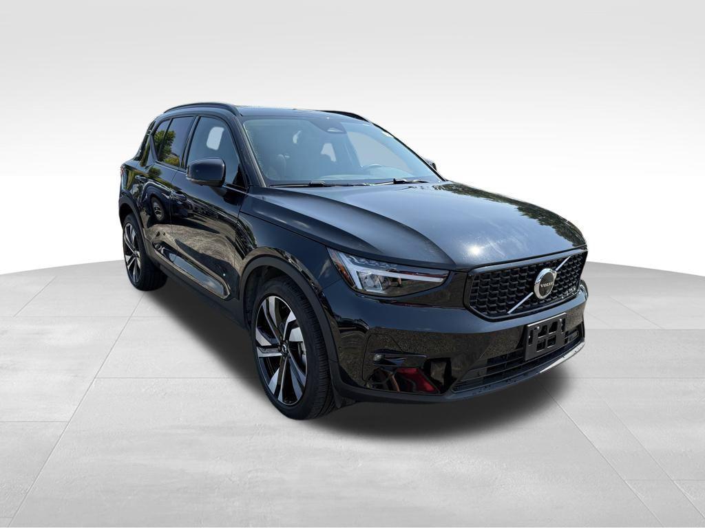 used 2025 Volvo XC40 car, priced at $33,954