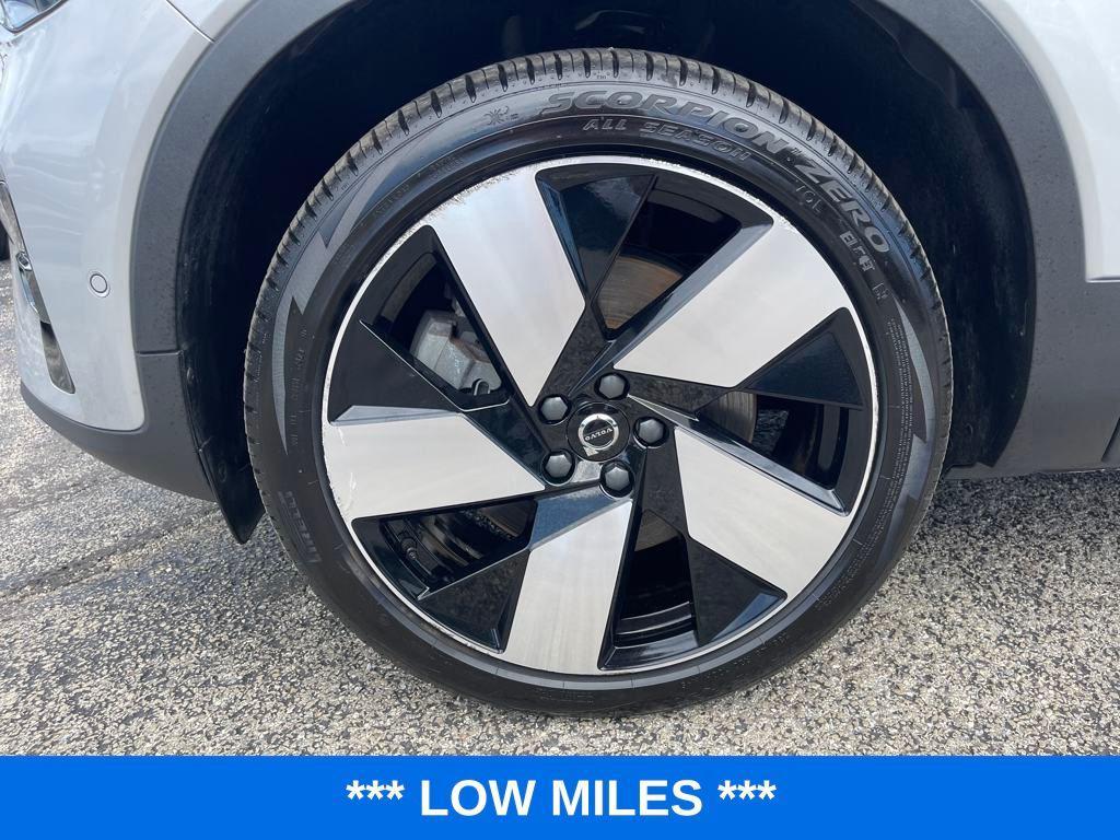 used 2023 Volvo C40 Recharge Pure Electric car, priced at $29,267