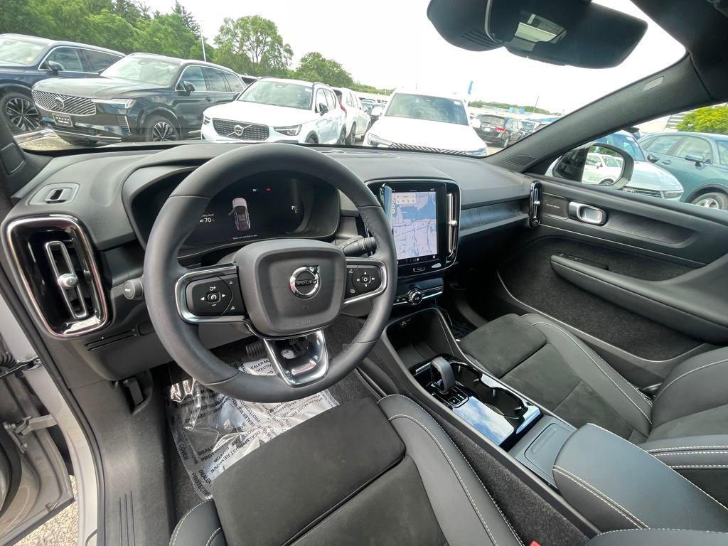 used 2023 Volvo C40 Recharge Pure Electric car, priced at $29,267