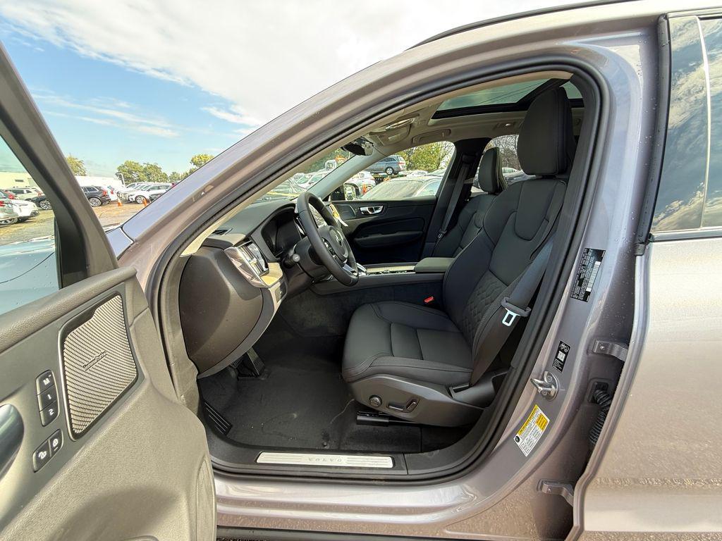 new 2026 Volvo XC60 car, priced at $56,375