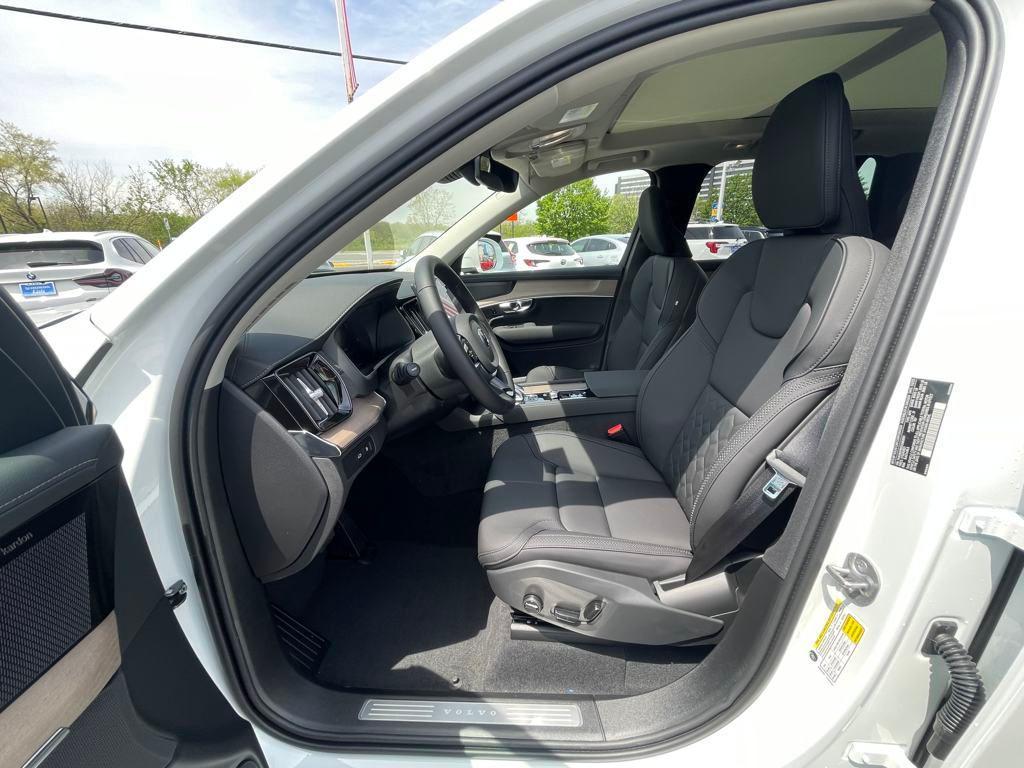 new 2025 Volvo XC90 Plug-In Hybrid car, priced at $75,805