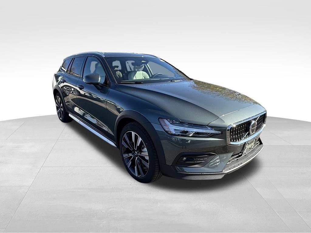 new 2026 Volvo V60 Cross Country car, priced at $59,365