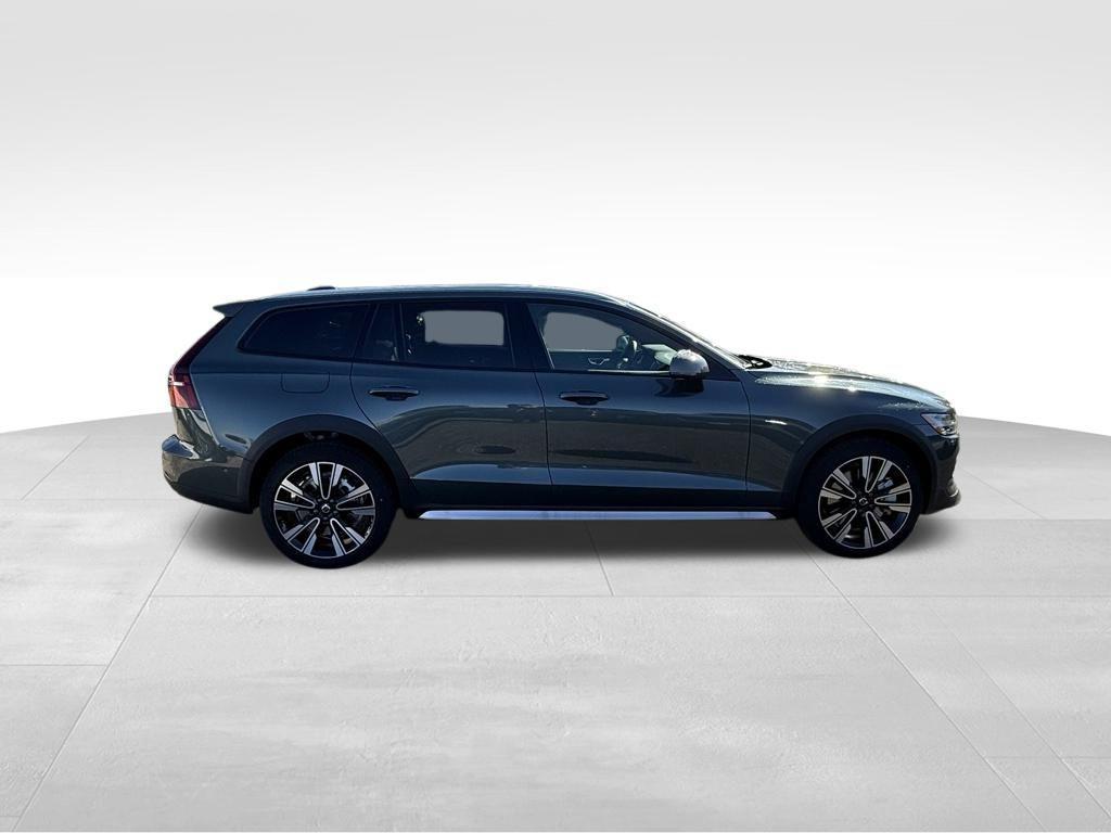 new 2026 Volvo V60 Cross Country car, priced at $59,365