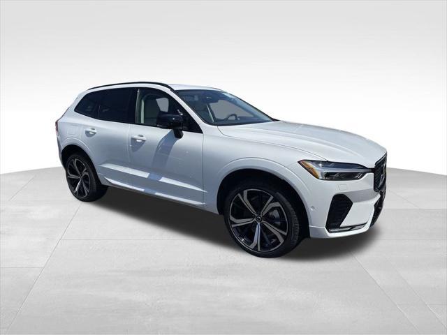 new 2025 Volvo XC60 car, priced at $65,620