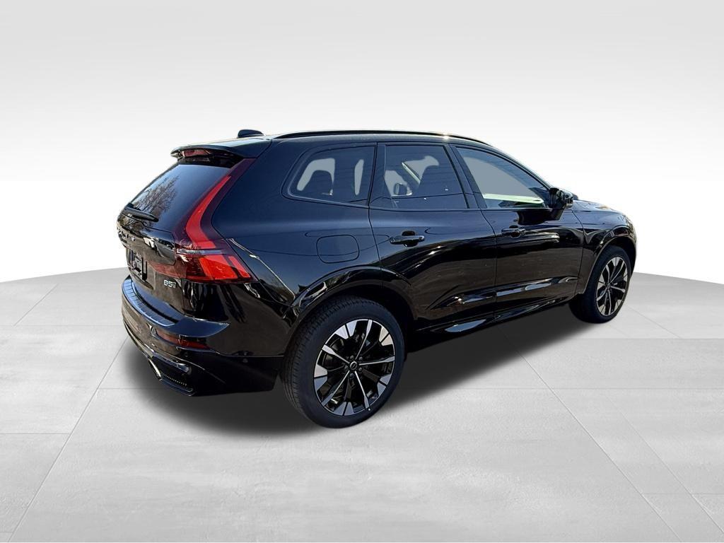 new 2026 Volvo XC60 car, priced at $54,985