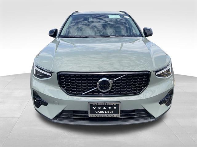 new 2025 Volvo XC40 car, priced at $46,815