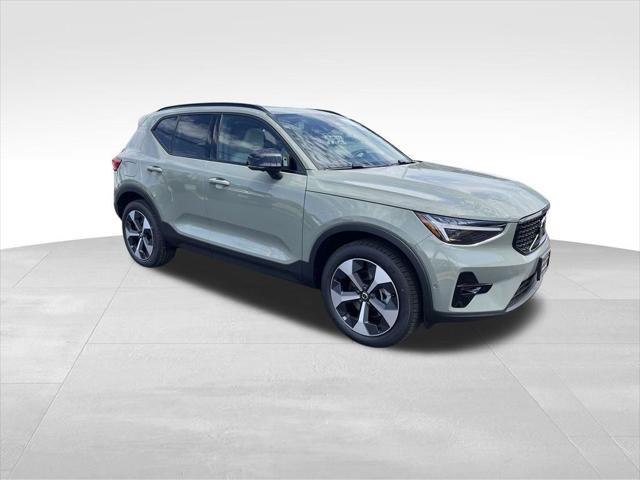 new 2025 Volvo XC40 car, priced at $46,815