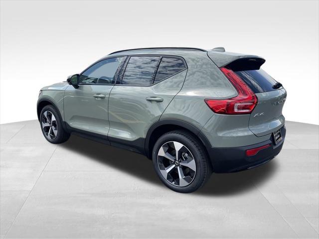 new 2025 Volvo XC40 car, priced at $46,815