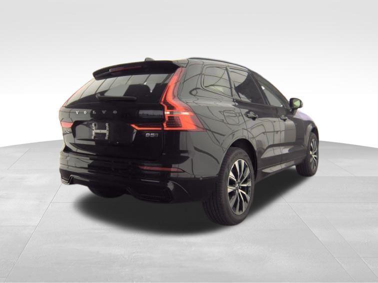 used 2025 Volvo XC60 car, priced at $40,989