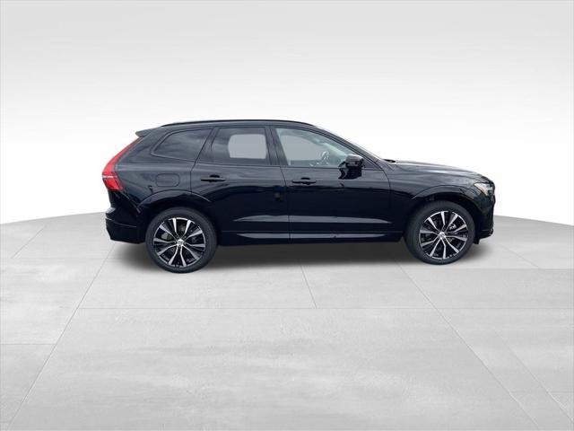 new 2025 Volvo XC60 car, priced at $55,220