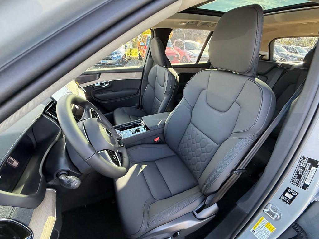 new 2026 Volvo XC90 car, priced at $71,825