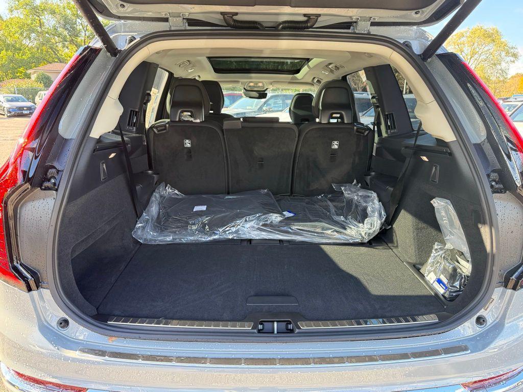 new 2026 Volvo XC90 car, priced at $71,825