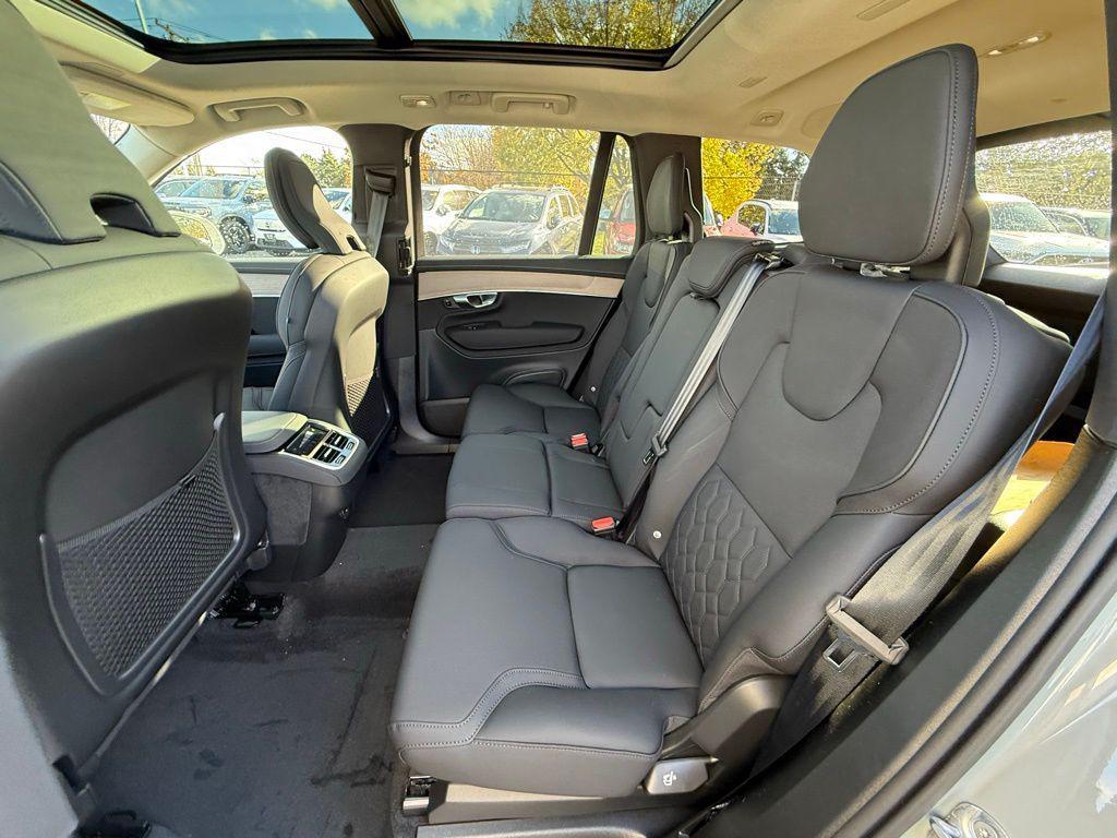 new 2026 Volvo XC90 car, priced at $71,825