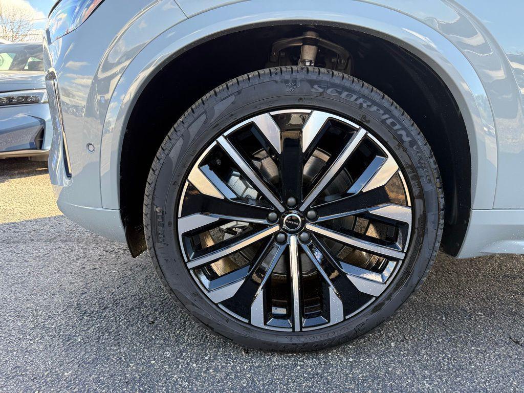 new 2026 Volvo XC90 car, priced at $71,825