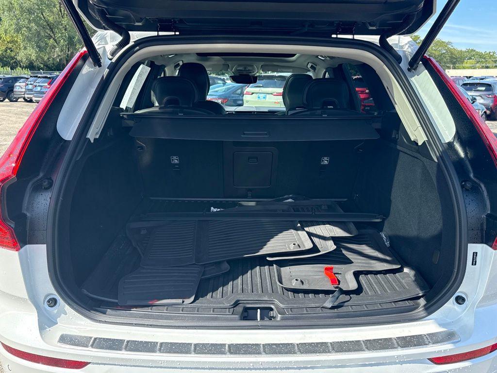used 2025 Volvo XC60 car, priced at $41,970