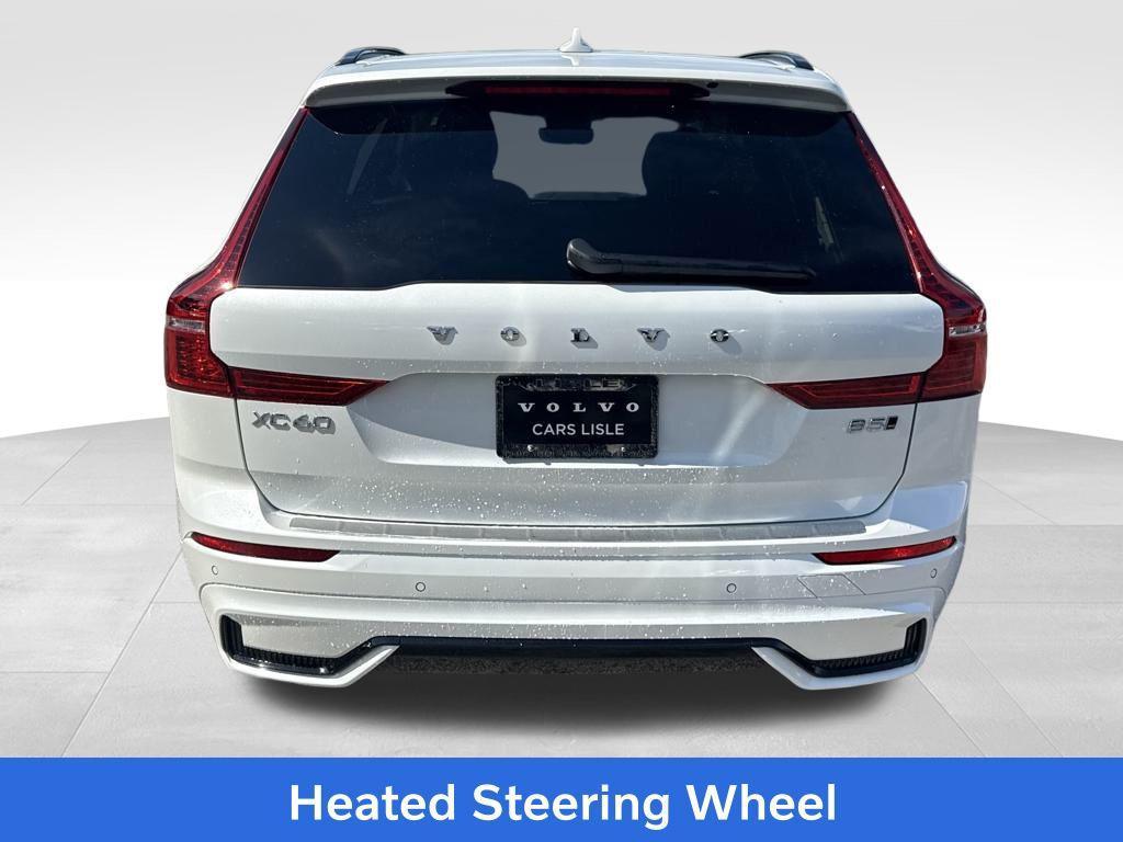 new 2025 Volvo XC60 car, priced at $46,470