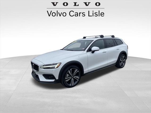 new 2024 Volvo V60 Cross Country car, priced at $47,437