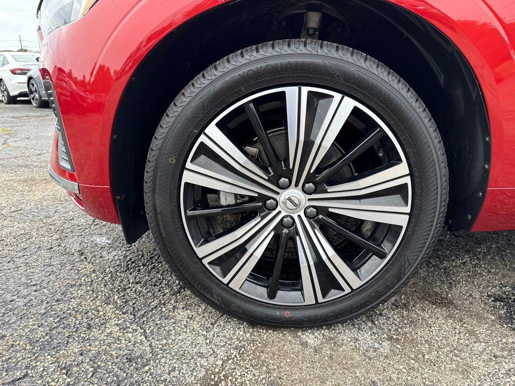used 2022 Volvo XC60 car, priced at $37,895