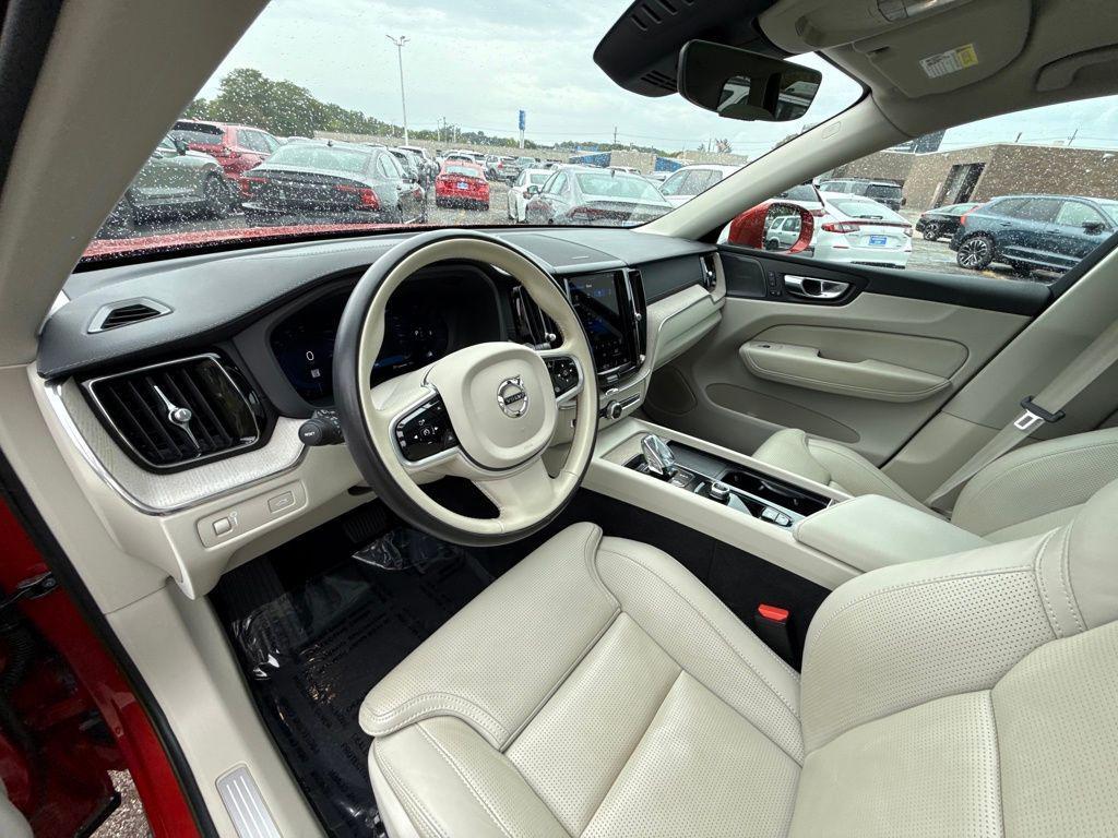 used 2022 Volvo XC60 car, priced at $35,551