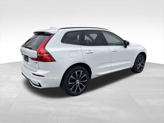 new 2025 Volvo XC60 car, priced at $53,335