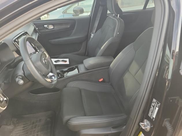 used 2023 Volvo C40 Recharge Pure Electric car, priced at $30,211