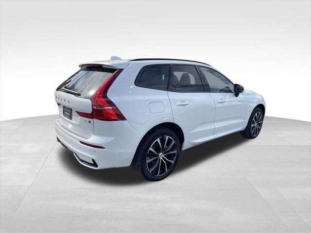 new 2025 Volvo XC60 car, priced at $55,400