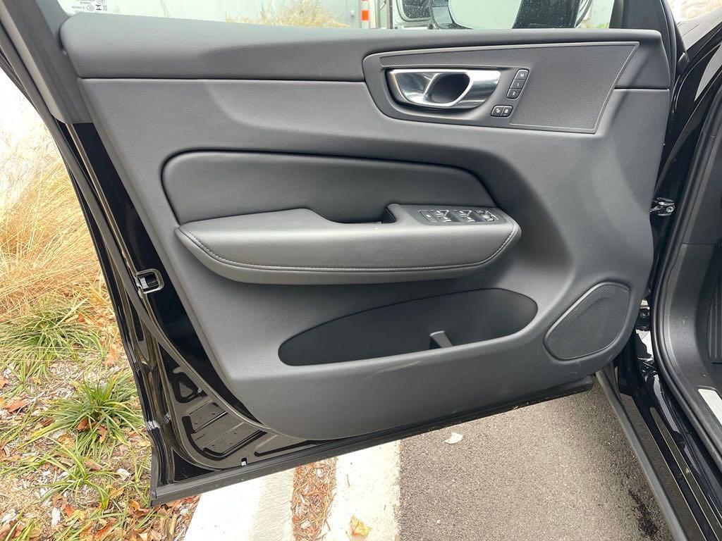 new 2025 Volvo XC60 Plug-In Hybrid car, priced at $55,990