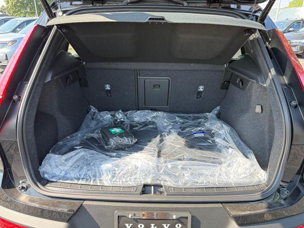 new 2026 Volvo XC40 car, priced at $48,150