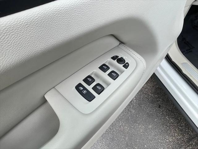 used 2024 Volvo XC60 car, priced at $40,898
