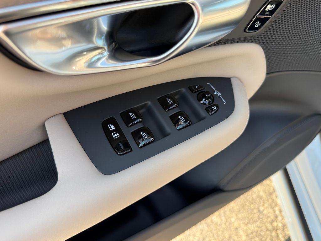 new 2026 Volvo XC90 car, priced at $71,825