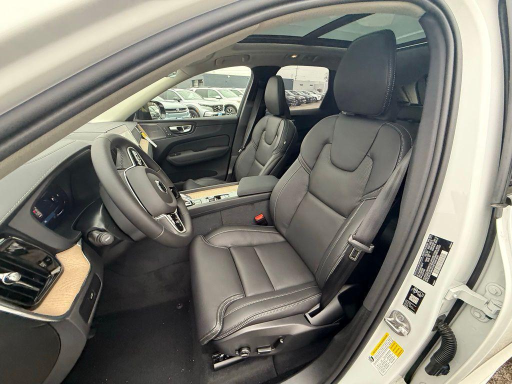 new 2026 Volvo XC60 car, priced at $61,525